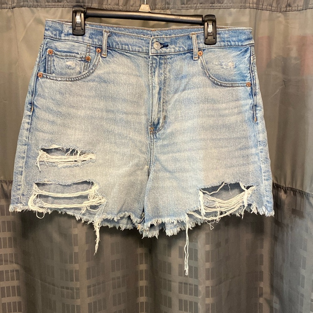American Eagle Highest Rise 90s Boyfriend Short Size 16